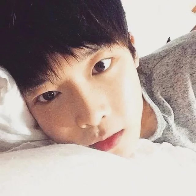 上官秋莉萍