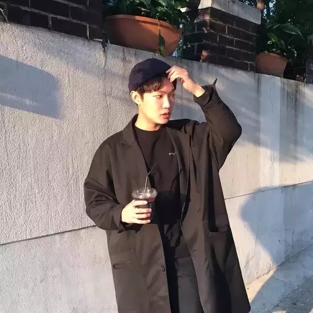 元烟裕秀