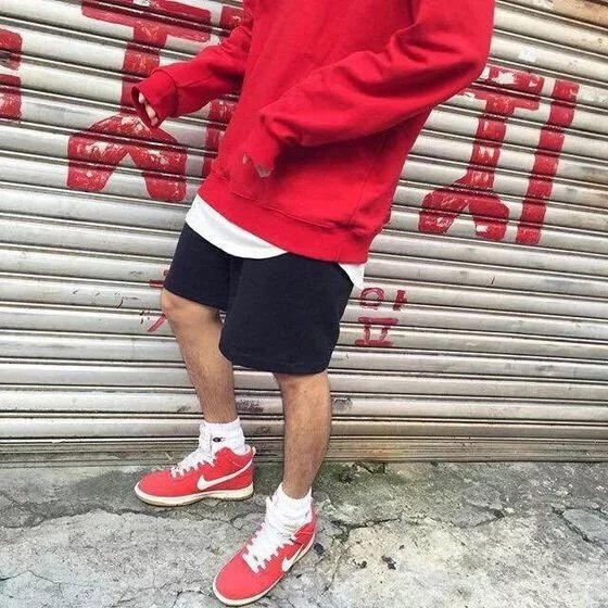 郎烁琼岚
